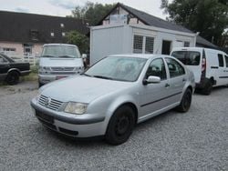 Silber Gebraucht 2000 VW Bora Basis Limousine | 990 € (Guter Preis)