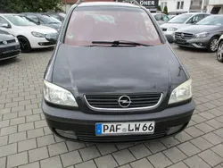 Schwarz Gebraucht 2001 Opel Zafira Comfort Van / Kleinbus | 499 € (Superpreis)