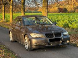 Grau Gebraucht 2007 BMW 320 Limousine | 5.499 € (Teuer)