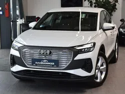 Weiß Gebraucht 2022 Audi Q4 Sportback e-tron Comfort SUV | 28.450 € (Guter Preis)
