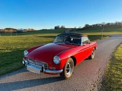 Rot Gebraucht 1972 MG B Cabrio | 21.500 €
