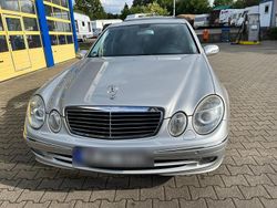 Silber Gebraucht 2005 Mercedes E350 Limousine | 8.299 € (Teuer)