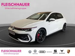 Weiss Gebraucht 2025 VW Golf VIII GTI Limousine | 43.890 € (Fairer Preis)