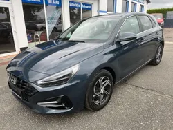Graumetallic Gebraucht 2023 Hyundai i30 Limousine | 18.990 € (Guter Preis)