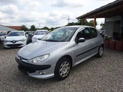 Grau Gebraucht 2009 Peugeot 206 Filou Limousine | 1.100 € (Fairer Preis)