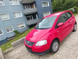 Rot Gebraucht 2010 VW Fox Kleinwagen | 2.990 € (Etwas zu teuer)