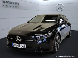Schwarz Gebraucht 2024 Mercedes A180 Advanced Limousine | 30.350 € (Fairer Preis)