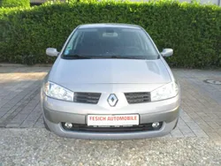 Grau Gebraucht 2004 Renault Mégane II Dynamique Limousine | 4.700 €