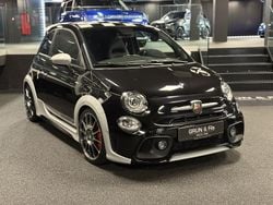 Schwarz Gebraucht 2021 Abarth 695 70th Anniversary Kleinwagen | 25.990 € (Etwas zu teuer)