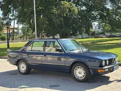 Blau Gebraucht 1986 BMW 535 Limousine | 18.900 €