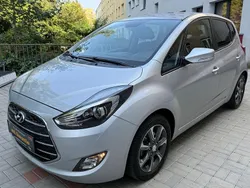 Silber Gebraucht 2016 Hyundai ix20 Van / Kleinbus | 10.980 € (Fairer Preis)