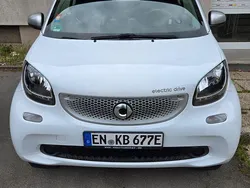 Weiß Gebraucht 2017 Smart ForTwo Electric Drive Cabrio | 7.777 € (Guter Preis)