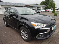 Schwarz Gebraucht 2017 Mitsubishi ASX Diamant Edition SUV | 11.950 € (Fairer Preis)