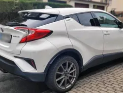 Weiß Gebraucht 2017 Toyota C-HR SUV | 17.500 €