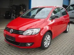 Rot Gebraucht 2011 VW Golf Plus Cross Style Van / Kleinbus | 4.499 € (Fairer Preis)