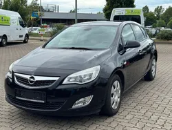 Schwarz Gebraucht 2011 Opel Astra Design Edition Limousine | 6.900 € (Teuer)