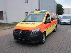 Gelb Gebraucht 2015 Mercedes Vito Van / Kleinbus | 14.900 €