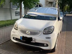 Weiß Gebraucht 2016 Smart ForFour Kleinwagen | 7.700 € (Fairer Preis)