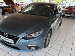 Blau Gebraucht 2015 Mazda 3 Limousine | 14.910 € (Etwas zu teuer)