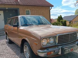 Braun Gebraucht 1976 Mazda 929 Limousine | 6.500 €