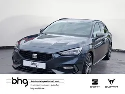 Grau Gebraucht 2024 Seat Leon FR Limousine | 31.760 € (Fairer Preis)