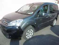 Grau Gebraucht 2018 Citroën Berlingo SELECTION Van / Kleinbus | 10.500 € (Guter Preis)