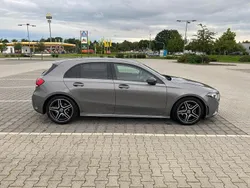 Grau Gebraucht 2019 Mercedes A200 AMG line Kleinwagen | 26.900 € (Fairer Preis)