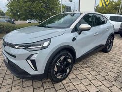 Rafale grau mit perlmutt beige Neu 2025 Renault Captur Techno SUV | 29.700 € (Etwas zu teuer)