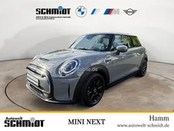 Grau Gebraucht 2022 Mini Cooper SE Classic Kleinwagen | 19.790 € (Fairer Preis)