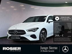 Weiss / polarweiß Gebraucht 2024 Mercedes CLA180 Advanced Limousine | 31.176 € (Fairer Preis)