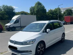 Weiß Gebraucht 2020 VW Touran Highline Van / Kleinbus | 12.900 € (Guter Preis)
