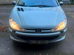 Blau Gebraucht 2003 Peugeot 206 CC Cabrio | 2.200 €