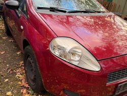 Rot Gebraucht 2009 Fiat Grande Punto Kleinwagen | 1.299 € (Guter Preis)