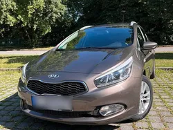 Braun Gebraucht 2014 Kia Ceed Sportswagon Kombi | 4.900 € (Fairer Preis)