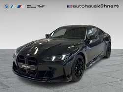Black sapphire metallic Gebraucht 2025 BMW M4 M Sport Coupé | 117.885 €