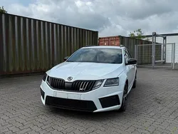 Weiß Gebraucht 2018 Skoda Octavia RS Kombi | 19.000 € (Fairer Preis)