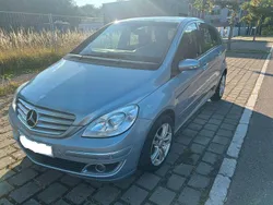 Blau Gebraucht 2005 Mercedes B170 Van / Kleinbus | 3.900 € (Guter Preis)