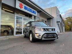 Grau Gebraucht 2017 Suzuki Vitara SUV | 15.790 € (Fairer Preis)