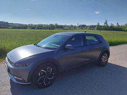 Grau Gebraucht 2023 Hyundai Ioniq 6 Dynamiq Limousine | 34.555 € (Guter Preis)