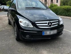 Schwarz Gebraucht 2006 Mercedes B200 Van / Kleinbus | 2.800 € (Guter Preis)
