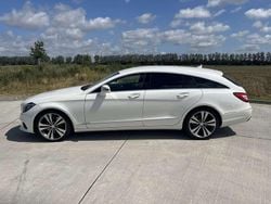 Weiß Gebraucht 2016 Mercedes CLS400 Shooting Brake Kombi | 28.250 €