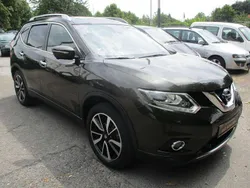 Dark olive Gebraucht 2015 Nissan X-Trail Tekna SUV | 11.850 € (Guter Preis)