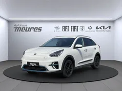 Ud) schneeweiß (weiss Gebraucht 2021 Kia e-Niro Vision SUV | 19.988 € (Superpreis)
