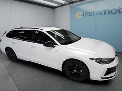 Weiß Gebraucht 2025 VW Passat Kombi | 46.949 € (Guter Preis)