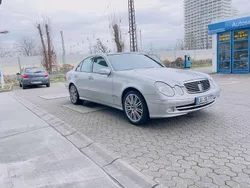Silber Gebraucht 2004 Mercedes E400 Avantgarde Limousine | 7.800 €