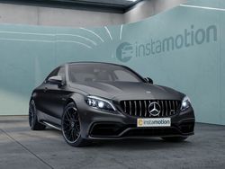Grau Gebraucht 2024 Mercedes C63 AMG AMG Coupé | 93.050 €