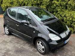 Schwarz Gebraucht 2002 Mercedes A140 Kleinwagen | 899 €