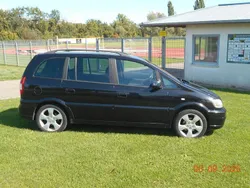 Schwarz Gebraucht 2005 Opel Zafira OPC Van / Kleinbus | 3.650 € (Teuer)