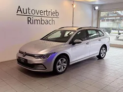 Silber Gebraucht 2022 VW Golf VIII Life Kombi | 16.590 € (Fairer Preis)