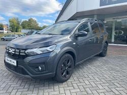 Grau Gebraucht 2023 Dacia Jogger Extreme Van / Kleinbus | 18.990 € (Guter Preis)